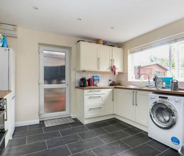 5 bedroom detached house to rent - Photo 5