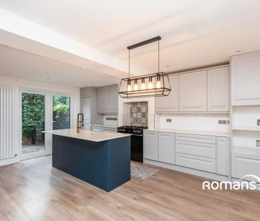 3 bedroom semi-detached house to rent - Photo 5