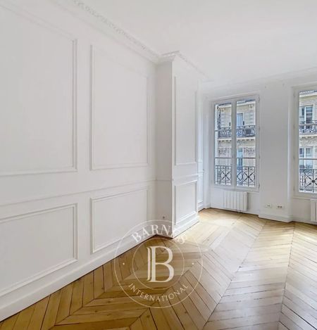 Appartement • Elysées-Madeleine - Photo 4