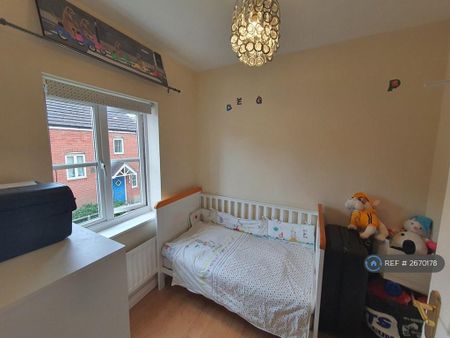 3 bedroom terraced house to rent - Photo 3