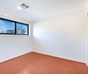 12 Reuben Street, Grantham Farm NSW 2765 - House For Rent | Domain - Photo 6
