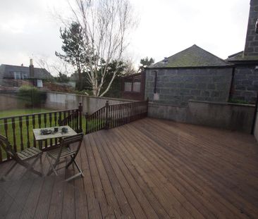 4 bedroom detached house to rent - Photo 1