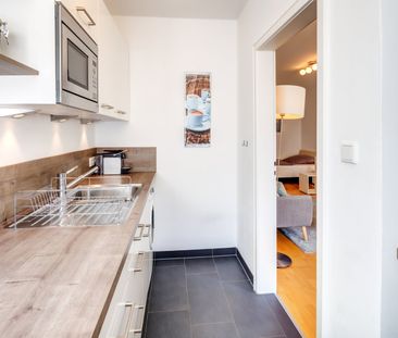 Beautifully furnished 1-room apartment, south-facing balcony - Photo 3