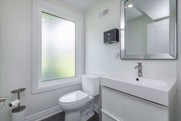 For Lease - 405 Limerick Street, Innisfil, Ontario - Photo 1