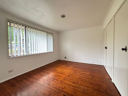 Comfortable Living in a Well-Maintained Home - Photo 3