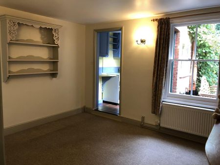 2 bedroom semi-detached house to rent - Photo 4