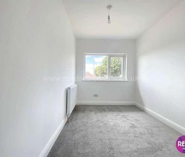 Carlton Avenue, Westcliff On Sea, SS0 - Photo 3