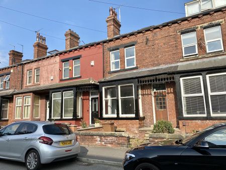 4 bedroom property to rent - Photo 5