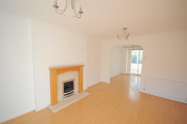3 bedroom detached house to rent - Photo 1