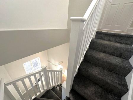 1 bedroom semi-detached house to rent - Photo 4