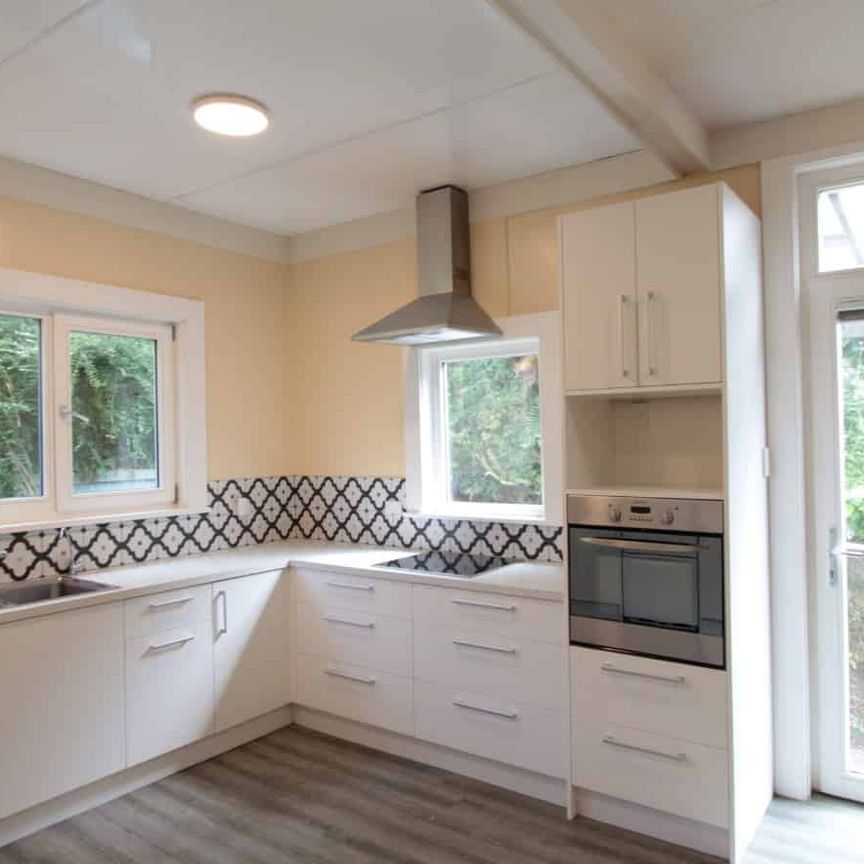 Charming Character Home - Photo 1