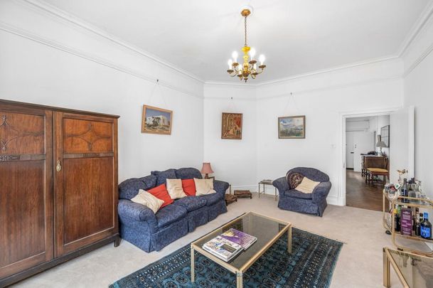 3 bedroom flat to rent - Photo 1