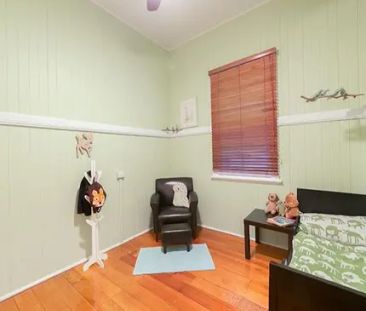 Beautiful Family Home - Photo 5