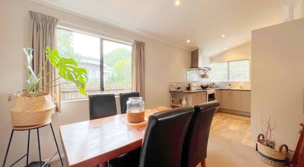 Comfort & Charm - Photo 1