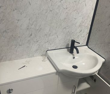 Room in a Shared House, Haverstock Road, BS4 - Photo 6