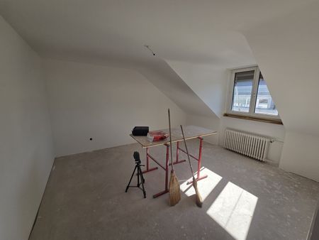 Dachwohnung mit Loggia - Photo 5