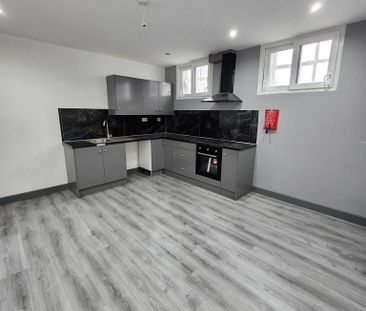 2 bedroom ground floor flat to rent - Photo 5