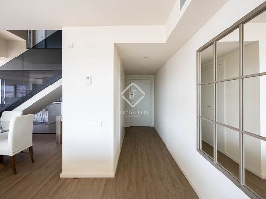 3 bedroom luxury penthouse for rent in Barcelona, Spain - Photo 1