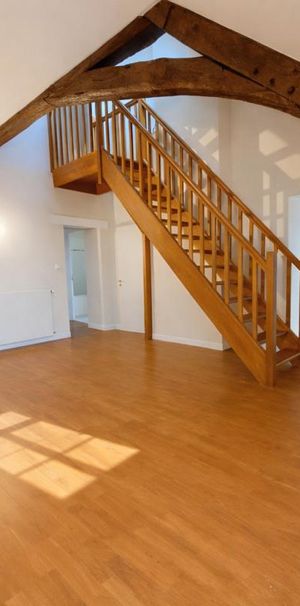 Location Appartement 3 pièces 75m² CHATEAUBRIANT 44110 - Photo 1