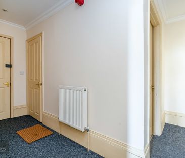 2 bed flat to rent in Warrior Square, St Leonards-on-Sea - Photo 3