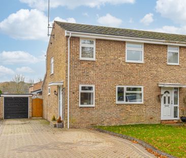 Ash Close, Crawley Down, RH10 - Photo 4