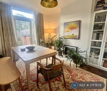 1 bedroom in a house share to rent - Photo 3