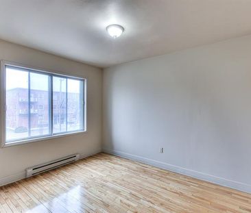 1490 Rue Poirier - Photo 2