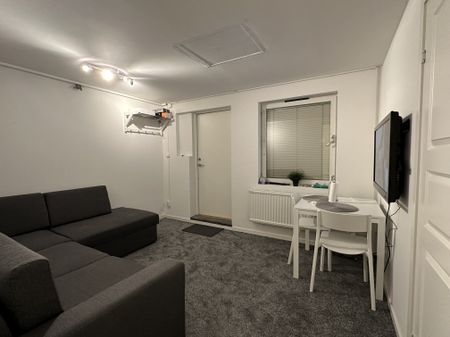 Erik Dahlbergs väg, Södertälje - Photo 2