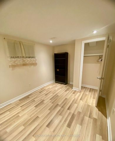 For Lease - 18 King George Road, Toronto, Ontario - Photo 2