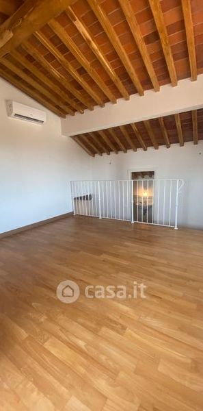 Appartamento in Affitto in Via degli Asili 27 a Lucca - Foto 1