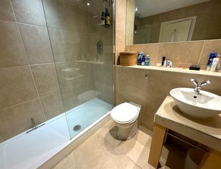 2 Bedroom Apartment To Let - Photo 3