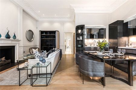 A beautifully presented two bedroom apartment situated on the favoured first floor (wihtout lift) of this impressive period building in the heart of Knightsbridge Village. EPC rating: D - Photo 5