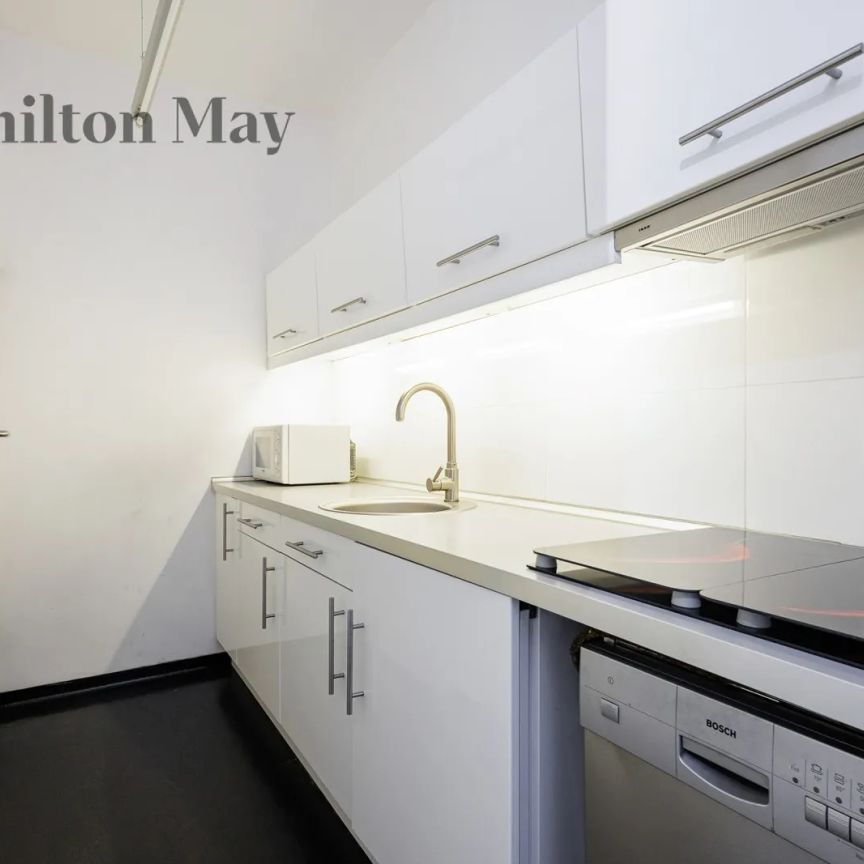 Przestronne mieszkanie 85 m² w przedwojennej kamienicy - Zdjęcie 1