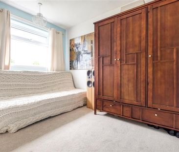 Debnam Close, Great Yarmouth, Belton - Photo 4