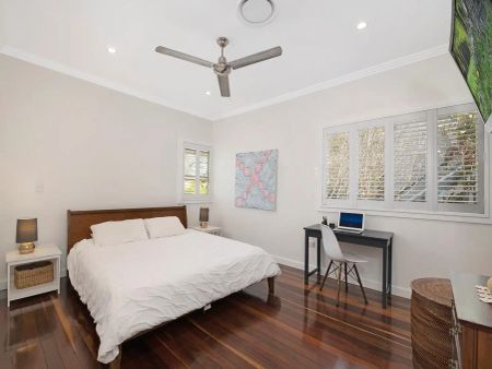 “Family home in peaceful Enoggera” - Photo 3