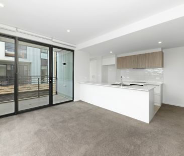 Three Bedroom Townhouse In Coombs - Photo 1