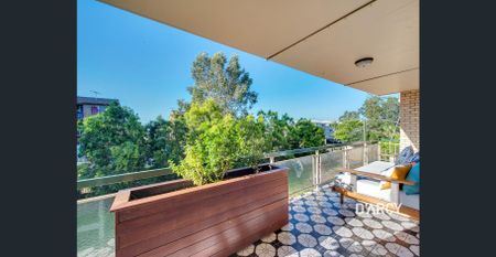 Generous Urban Style - Photo 5