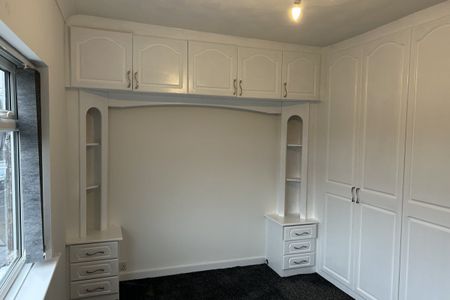 Mayville Avenue - Photo 3