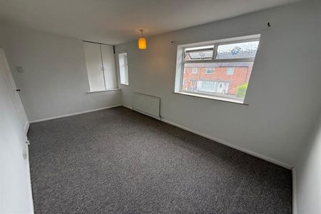 2 Bedroom Terraced To Let - Photo 2