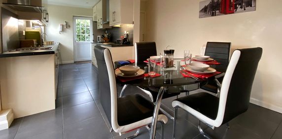 🚨Walking Distance To Cressex Business Park🚨 Room 4 - Photo 2