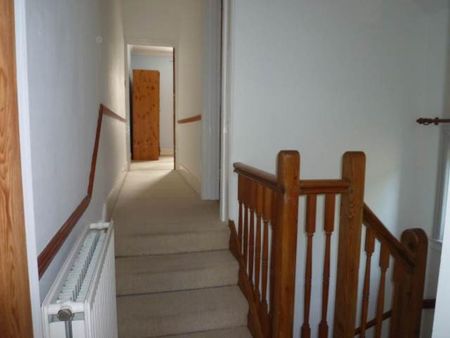 2 bedroom terraced house to rent - Photo 4