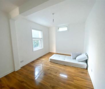 2 bedroom ground floor flat to rent - Photo 1
