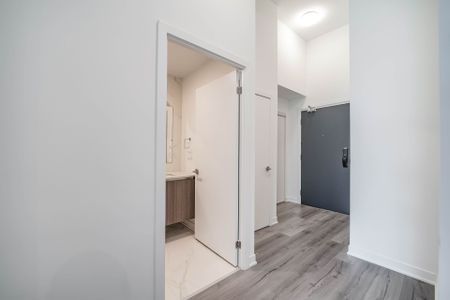 For Lease - 405 Dundas Street Unit# 120, Oakville, Ontario - Photo 2