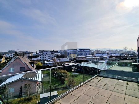 GROSSZÜGIG MIT 2 TERRASSEN - Foto 2