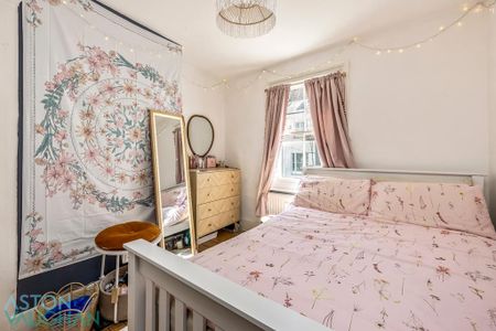 3 bedroom terraced house to rent - Photo 3