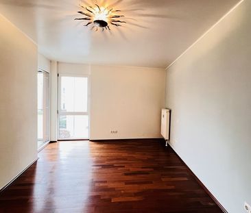 Exklusive 3,5-Zimmerwohnung mit Balkon auf der Maininsel zu vermieten - Photo 2