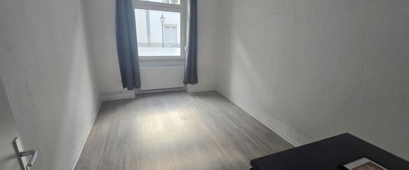 Sanierte 2-Zimmer-EG-Wohnung in Oberbilk mit hohen Decken/Altbau - Foto 1