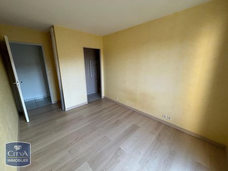 Location Appartement 3 pièces 64m² POITIERS 86000 - Photo 3