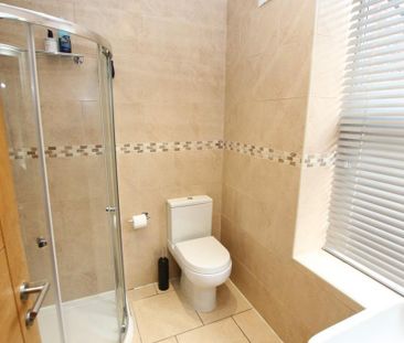 2 bedroom apartment to rent - Photo 6