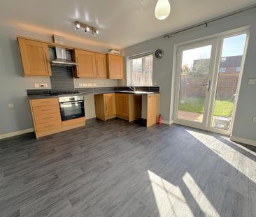 2 bedroom terraced house to rent - Photo 5